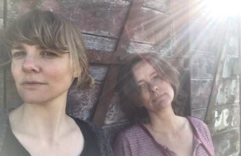 Deining 18 september: The Lasses